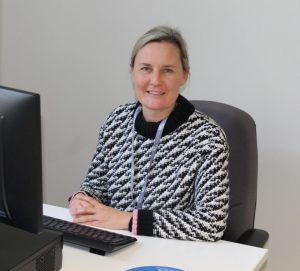 Laura Huntley<br/>Hyfforddwr Gyrfa